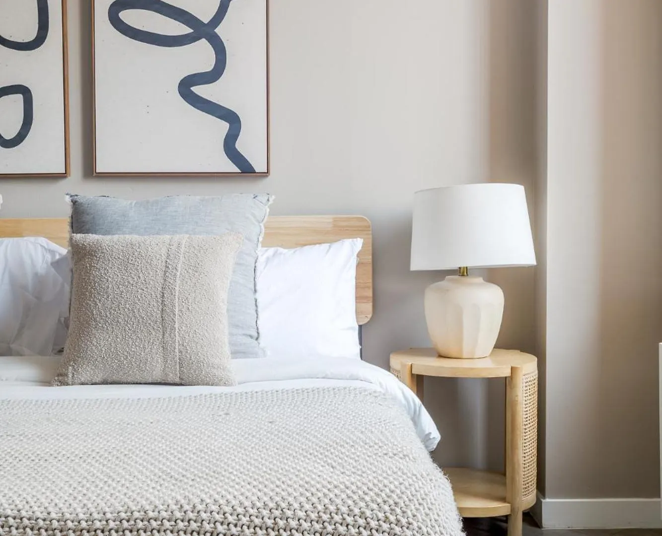 Chic Nyc Stay Steps From Times Square With 2 Bedroom ニューヨーク