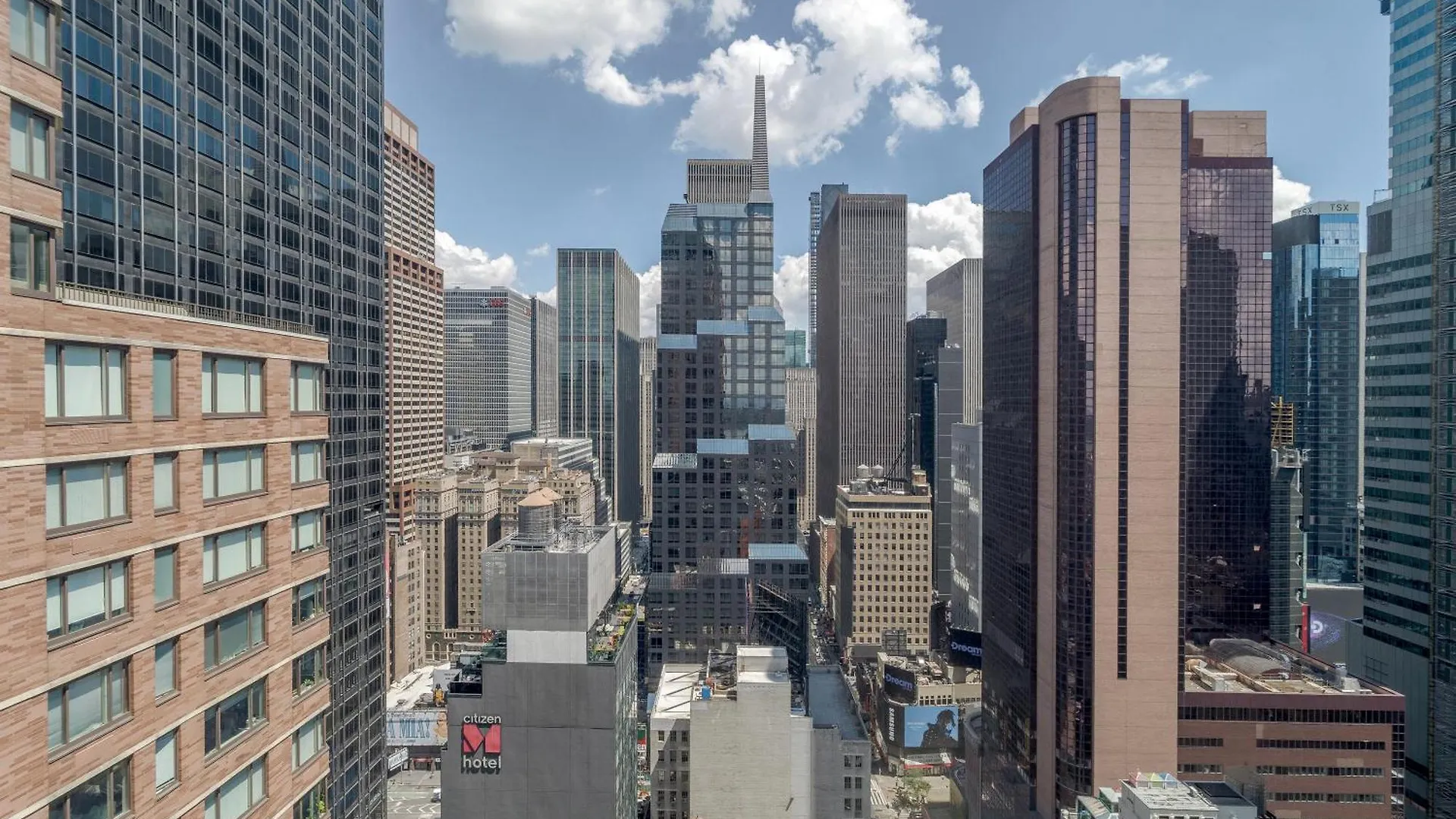 Chic Nyc Stay Steps From Times Square With 2 Bedroom ニューヨーク